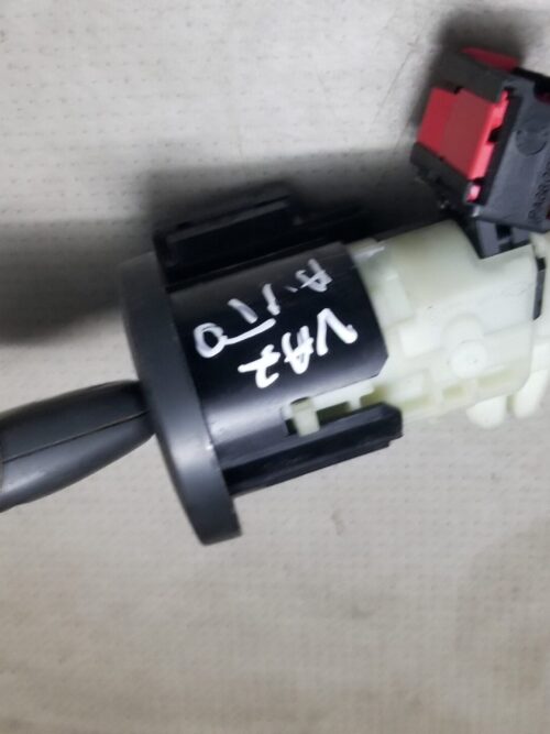 Engine control unit and matching immobilizer kit for Vauxhall Vivaro 1.6 DCI.