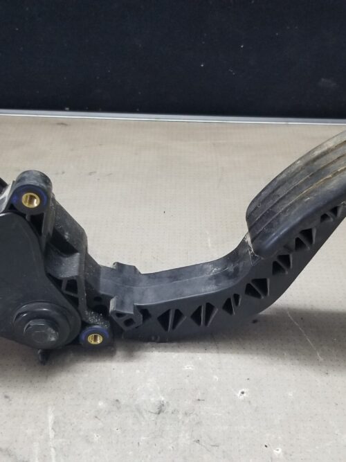 Vauxhall Vivaro Accelerator Pedal 180020024R (2015-2019) - Genuine Used