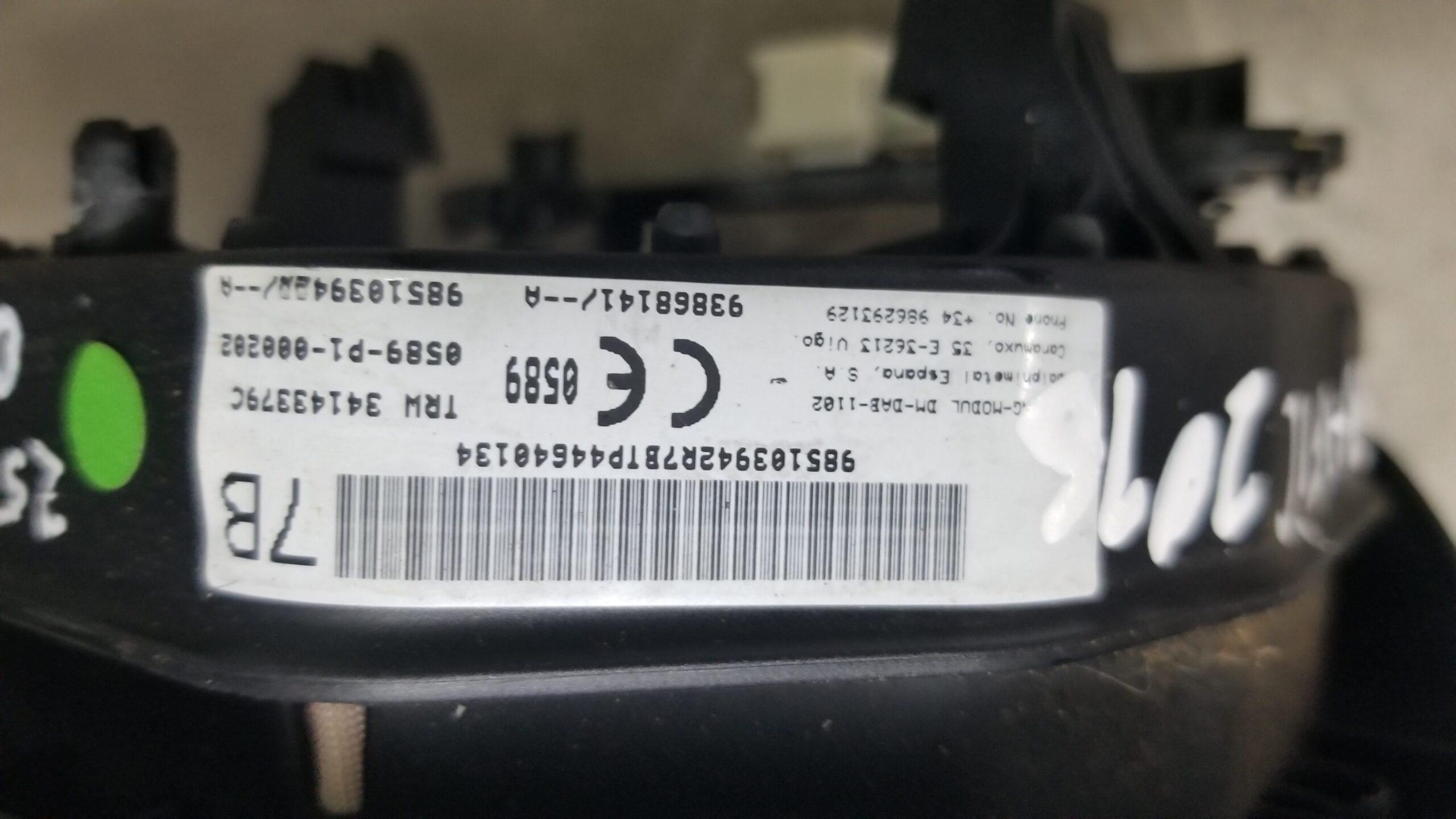 Renault Traffic 2015-2019 1.6Dci Drivers Steering Wheel Airbag 985103942R - Image 6