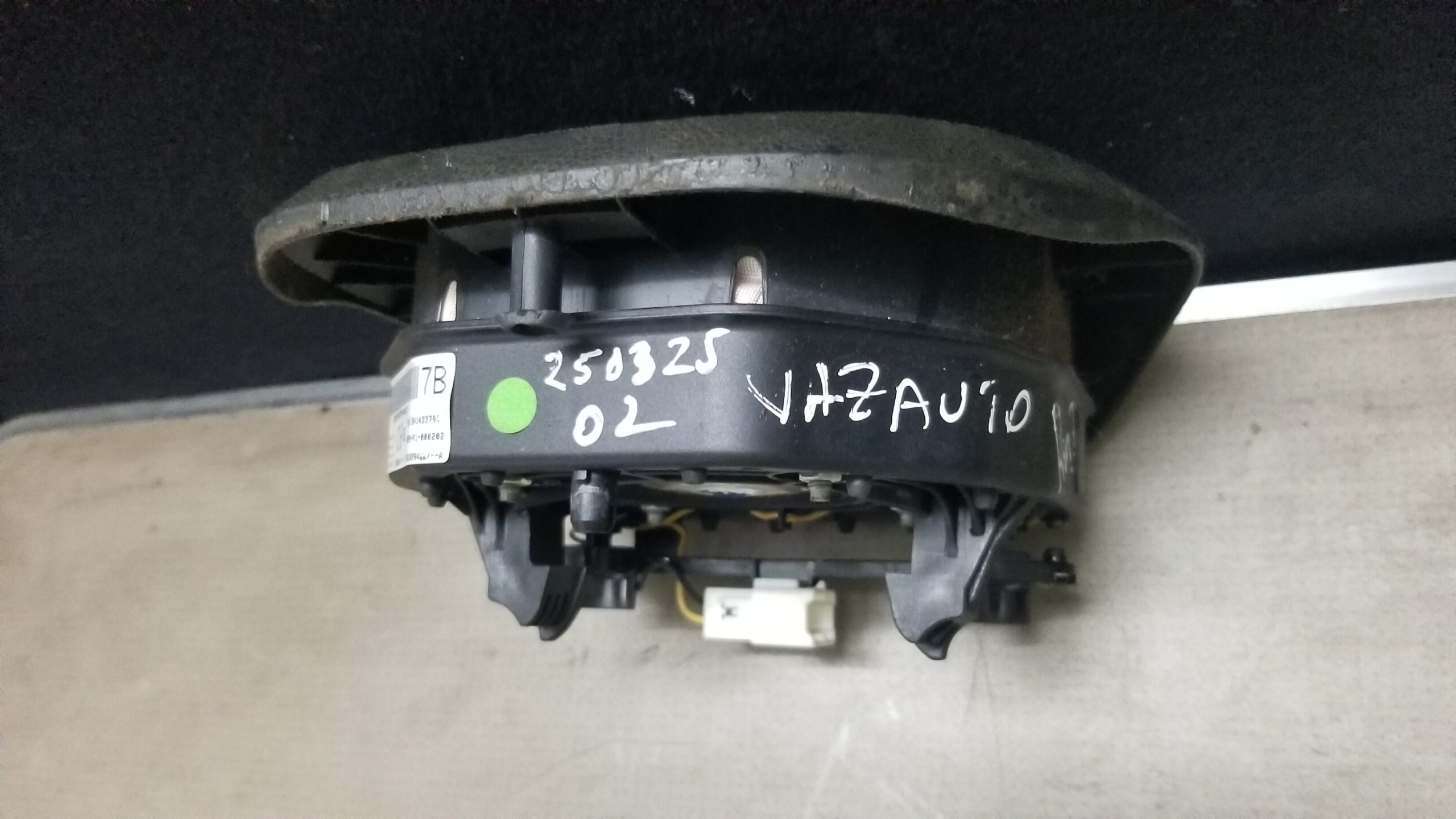 Renault Traffic 2015-2019 1.6Dci Drivers Steering Wheel Airbag 985103942R - Image 7