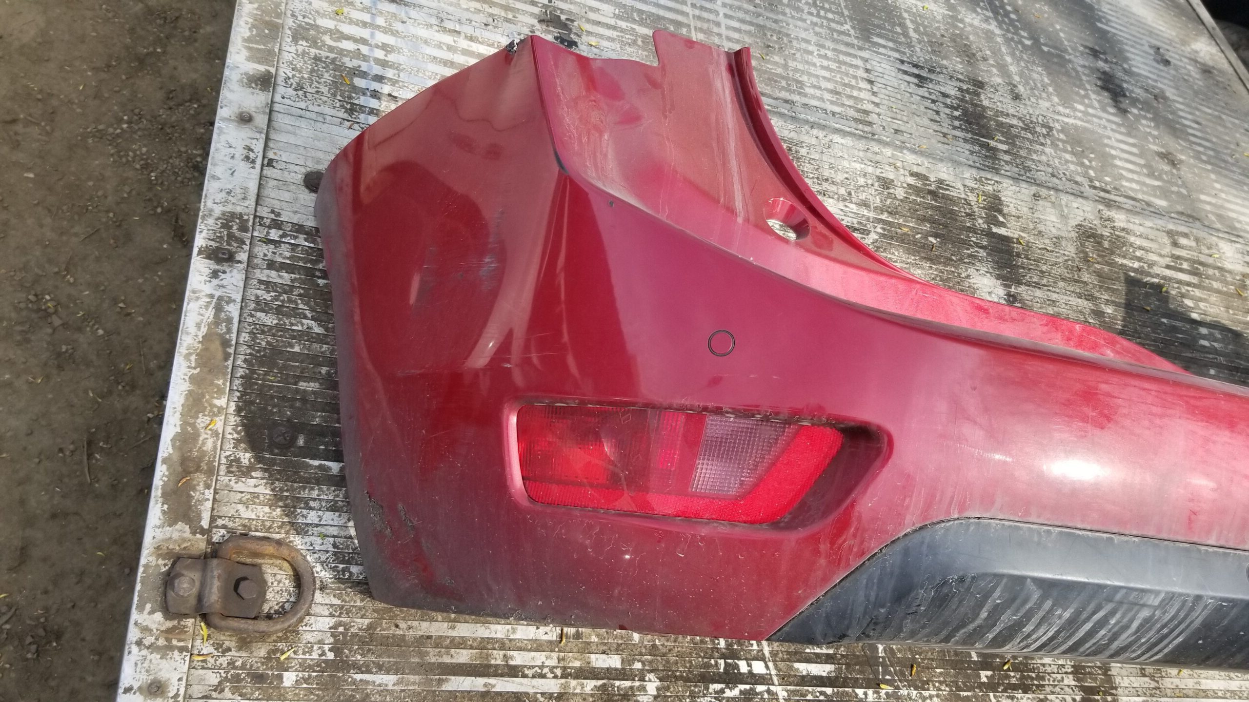 Close-up on 2015 Citroen C4 rear bumper