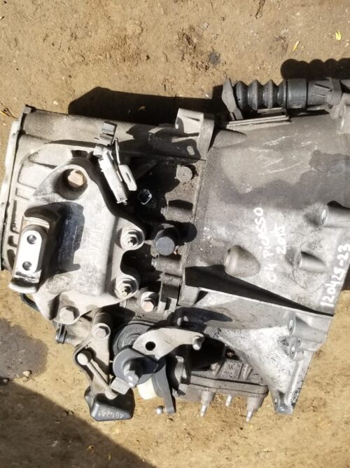 Side profile of Citroën C4 Grand Picasso 1.6L diesel gearbox