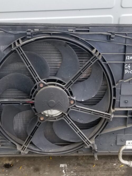 Close-up of radiator and fan unit from Citroën C4 1.6 diesel