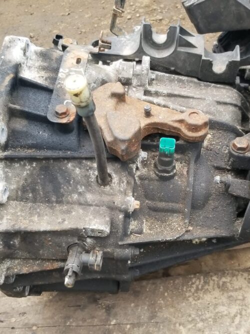 Gear Linkage and Shifter Mechanism on Renault Trafic 1.6L Manual Transmission