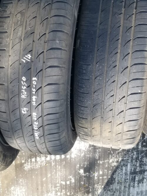 Stacked view of Citroen 17 inch alloy wheels with tyres