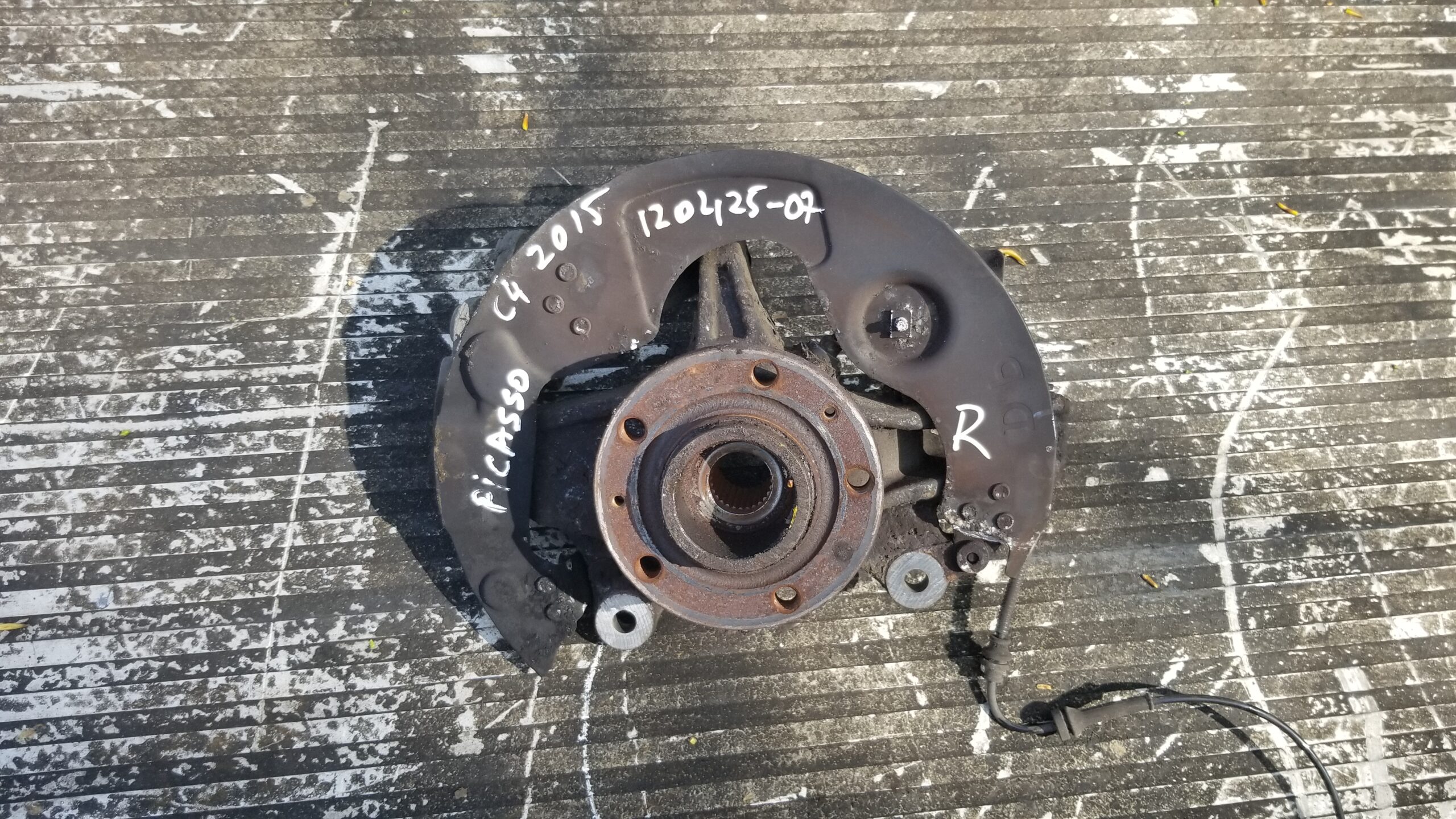 Citroën C4 Grand Picasso MK2 1.6 Diesel wheel hub component