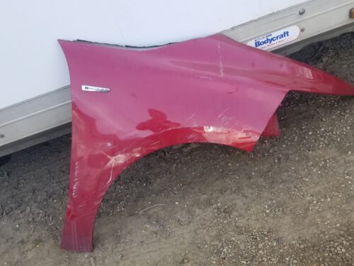 Front view of Citroën C4 Grand Picasso Mk2 RH front wing in red (2012–2018)