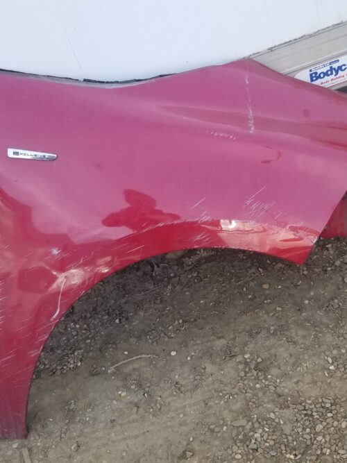 Front view of Citroën C4 Grand Picasso Mk2 RH front wing in red (2012–2018)