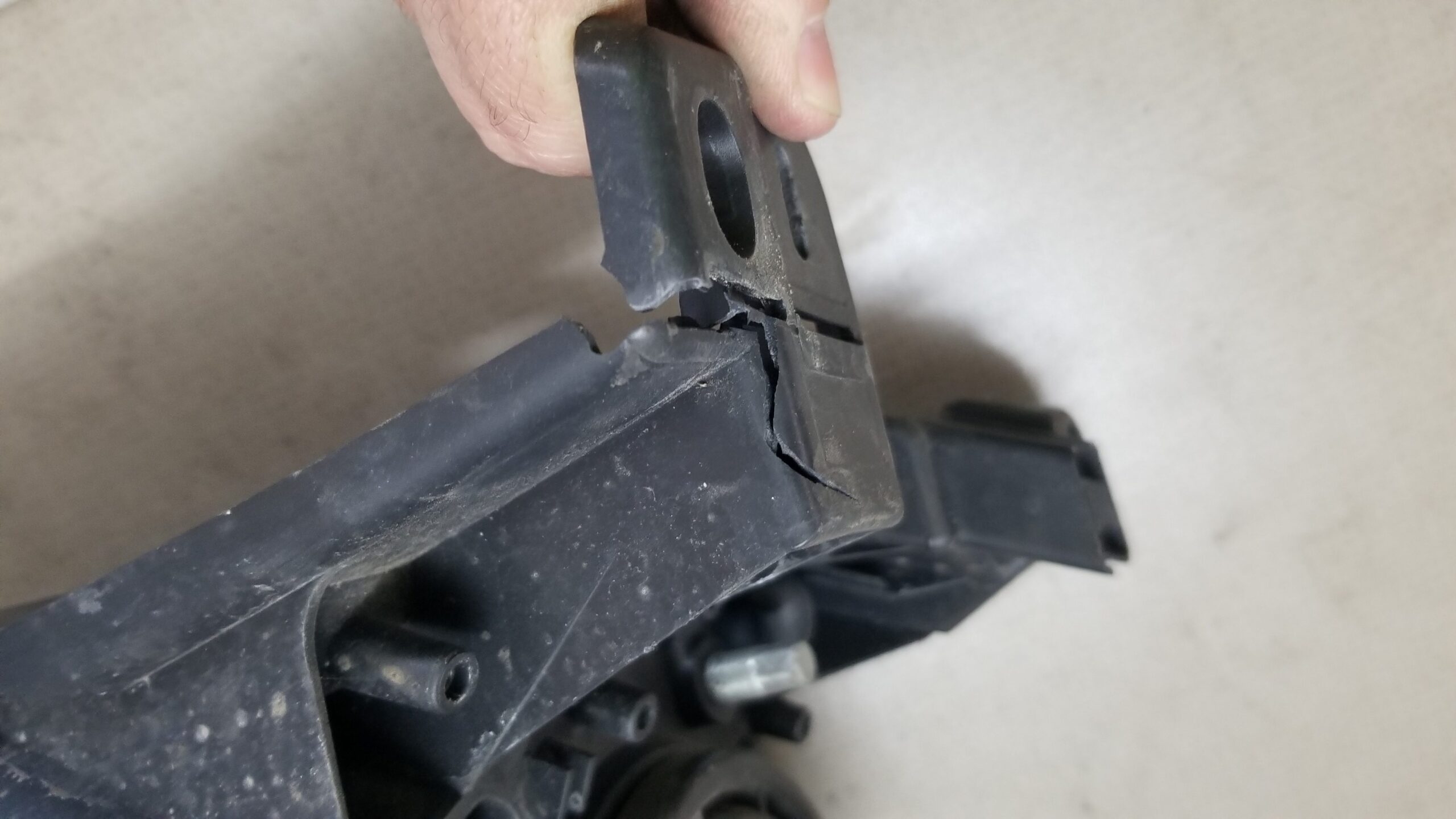 Citroën C4 Grand Picasso MK2 2015 Passenger Side Headlight 9802041580 - Image 2