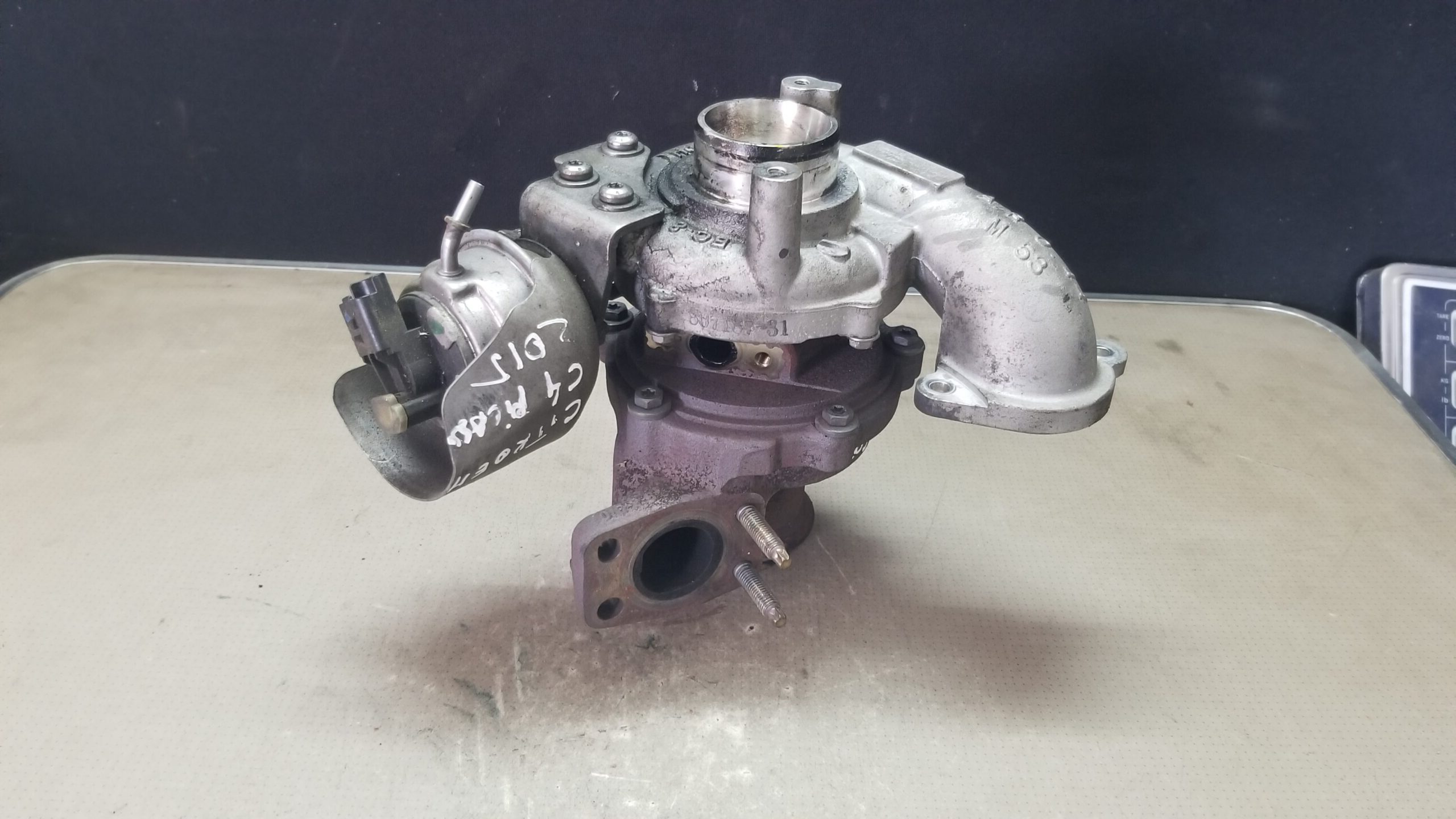 Citroën C4 Grand Picasso 1.6 HDi Turbocharger 9804119380 – Front View