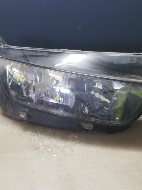Citroën C4 Grand Picasso MK2 right headlight (2015) OEM replacement