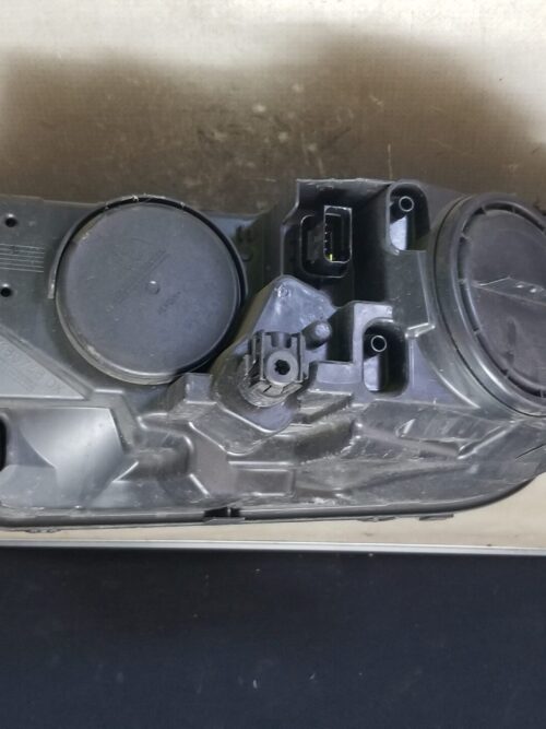 OEM-quality Citroën C4 Picasso MK2 headlight replacement