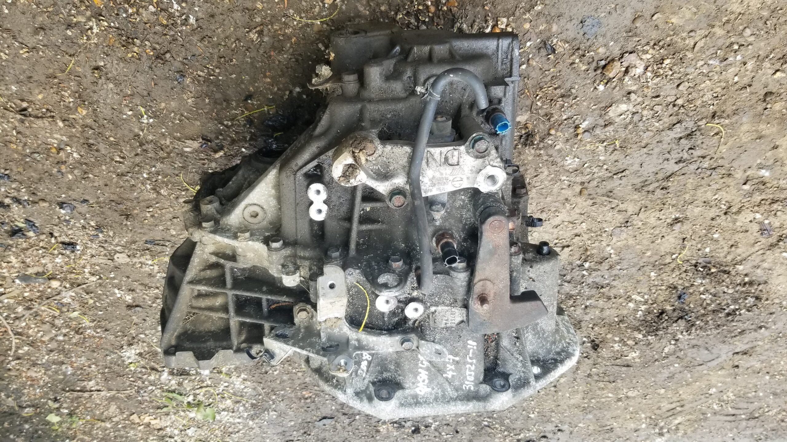 Rear side of 2007 Qashqai J10 2.0 Diesel gearbox
