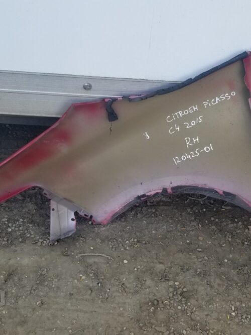 Rear view of red RH front wing for Citroën C4 Grand Picasso Mk2 2012 2018