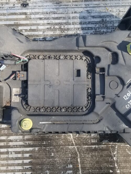 Citroën C4 Grand Picasso Mk2 AdBlue tank top view