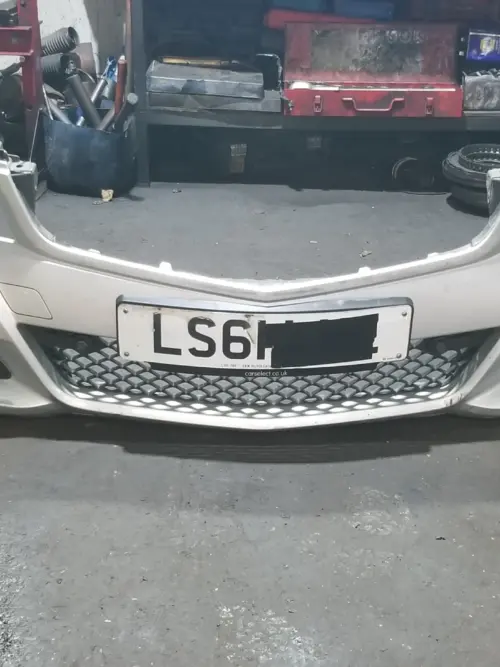 Mercedes C200 Estate W204 S204 front bumper Cavansite Silver 2011