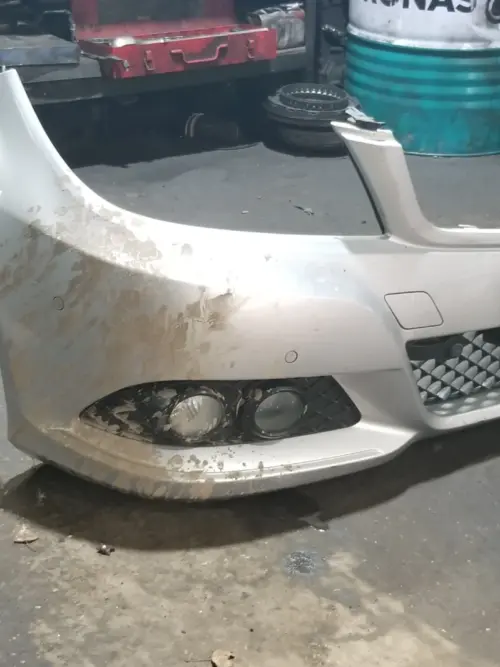 Mercedes C200 2011 Cavansite Silver bumper collection only