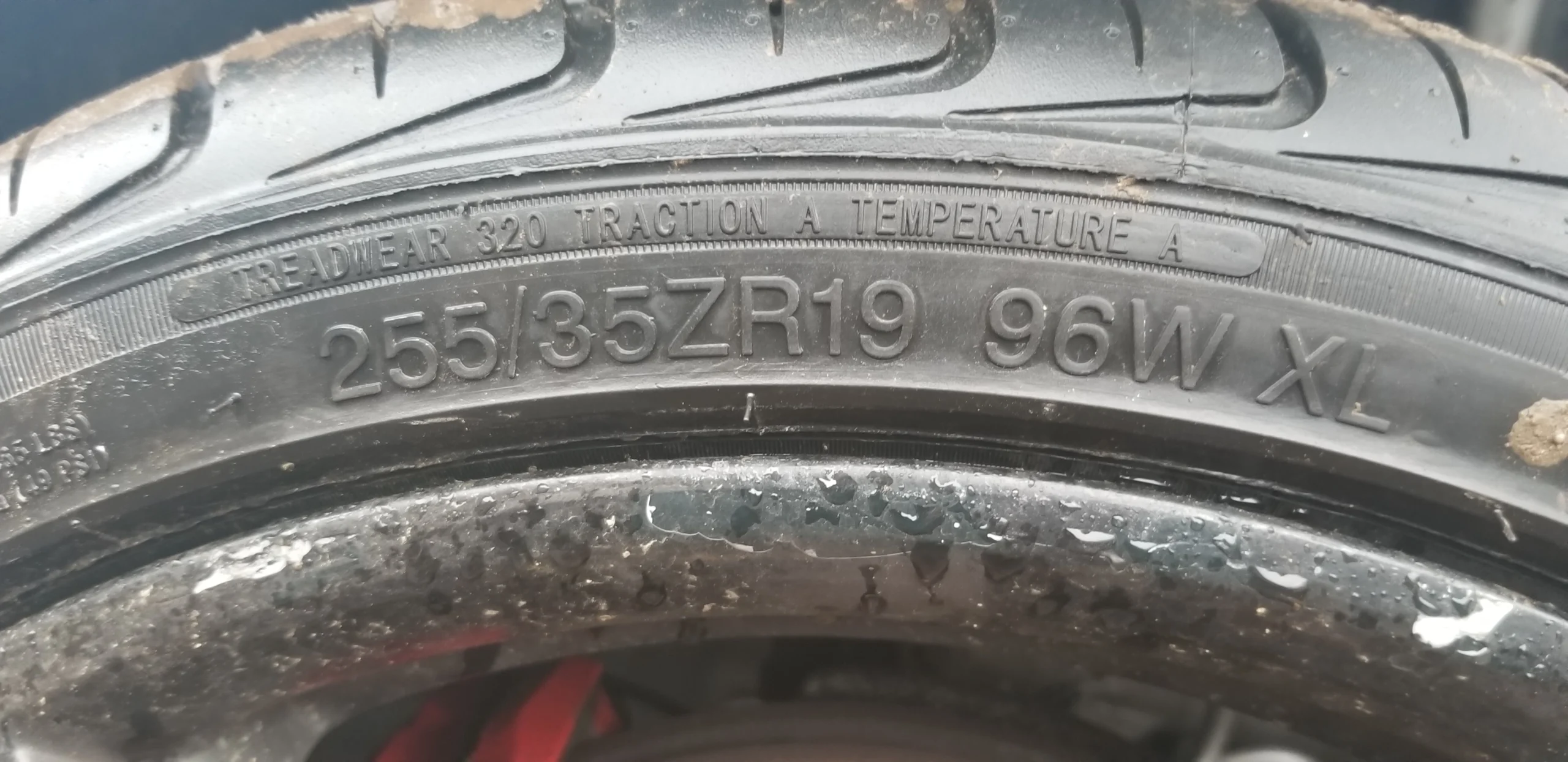 OEM AMG 8.5J ET34.5 front alloy wheel 255 35 R19