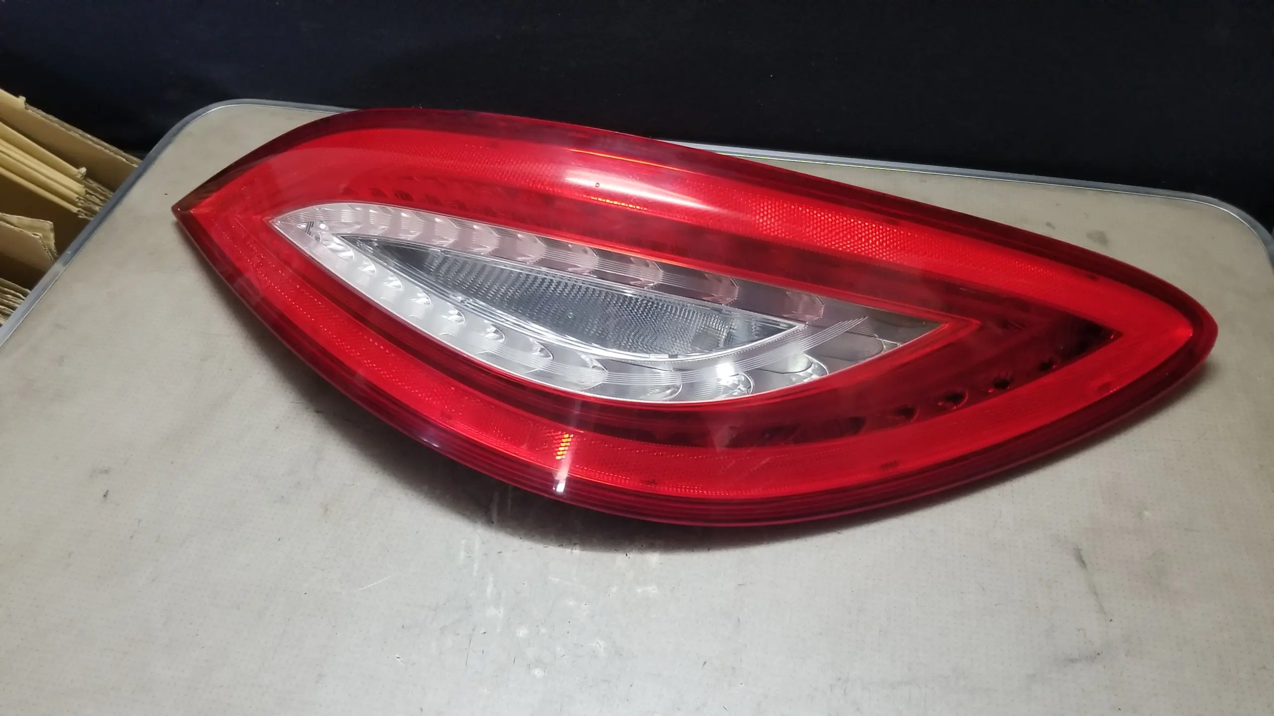 Right side tail light for Mercedes C218 CLS-Class OEM
