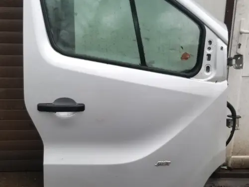 Renault Trafic Vivaro driver side front door silver 2014–2019 outer view