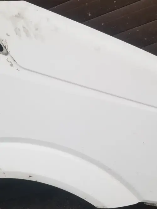 VW Crafter Mk3 2017 front right wing — edge and corner view