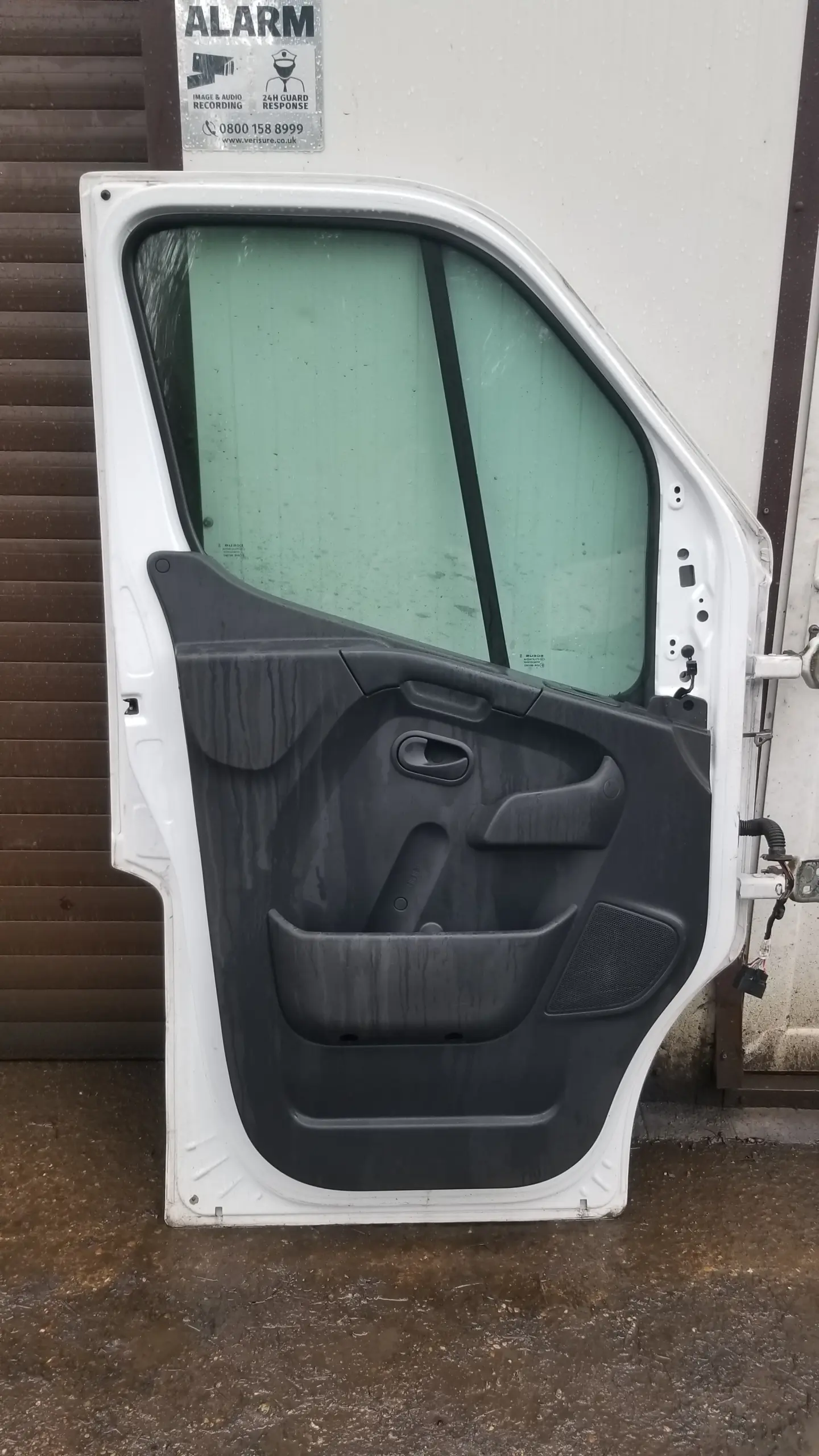 2019 Renault Master passenger door interior frame and hinge points