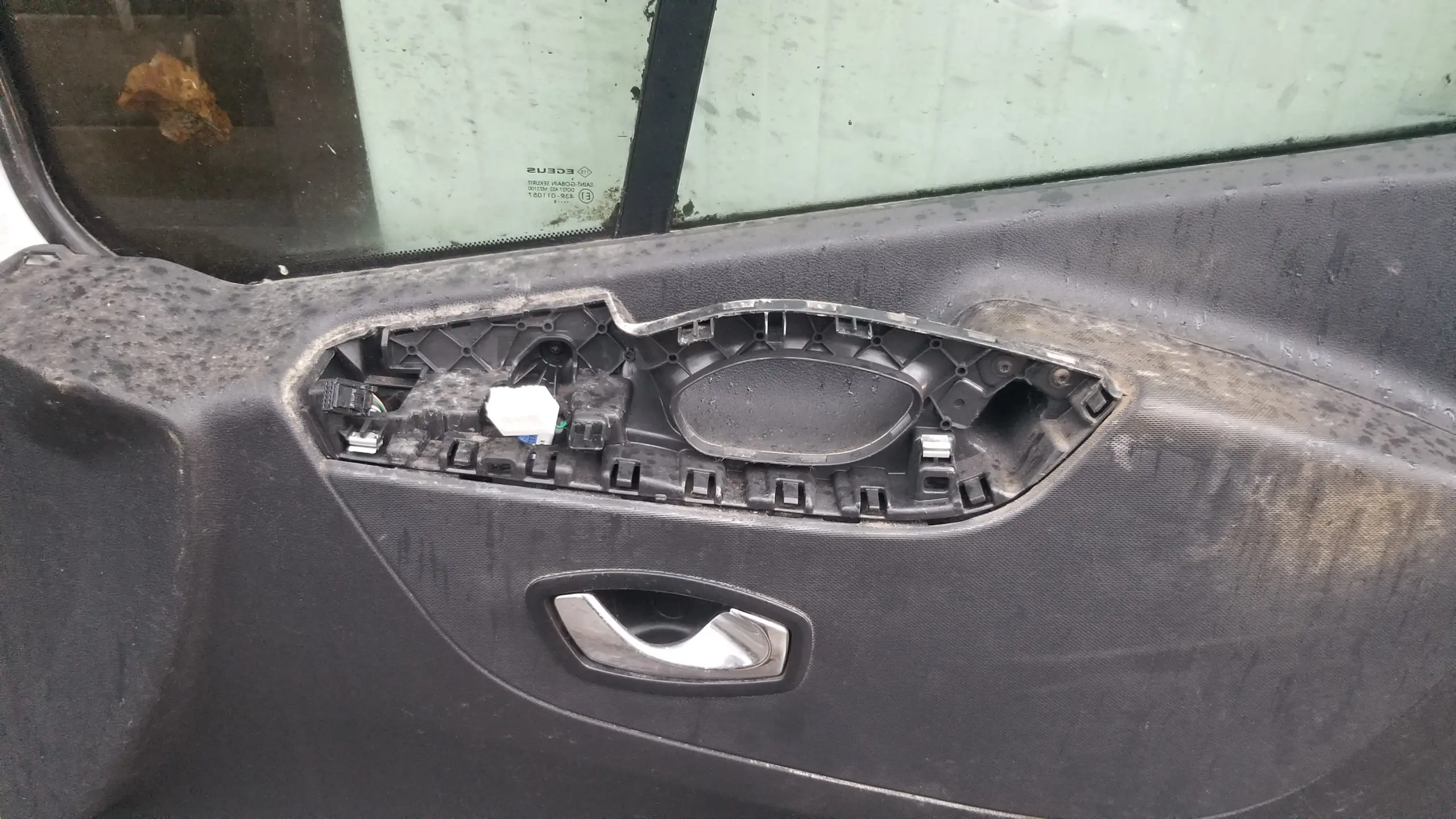 Renault Trafic Vauxhall Vivaro Driver Side Front Door Silver 2014–2019 - Image 3