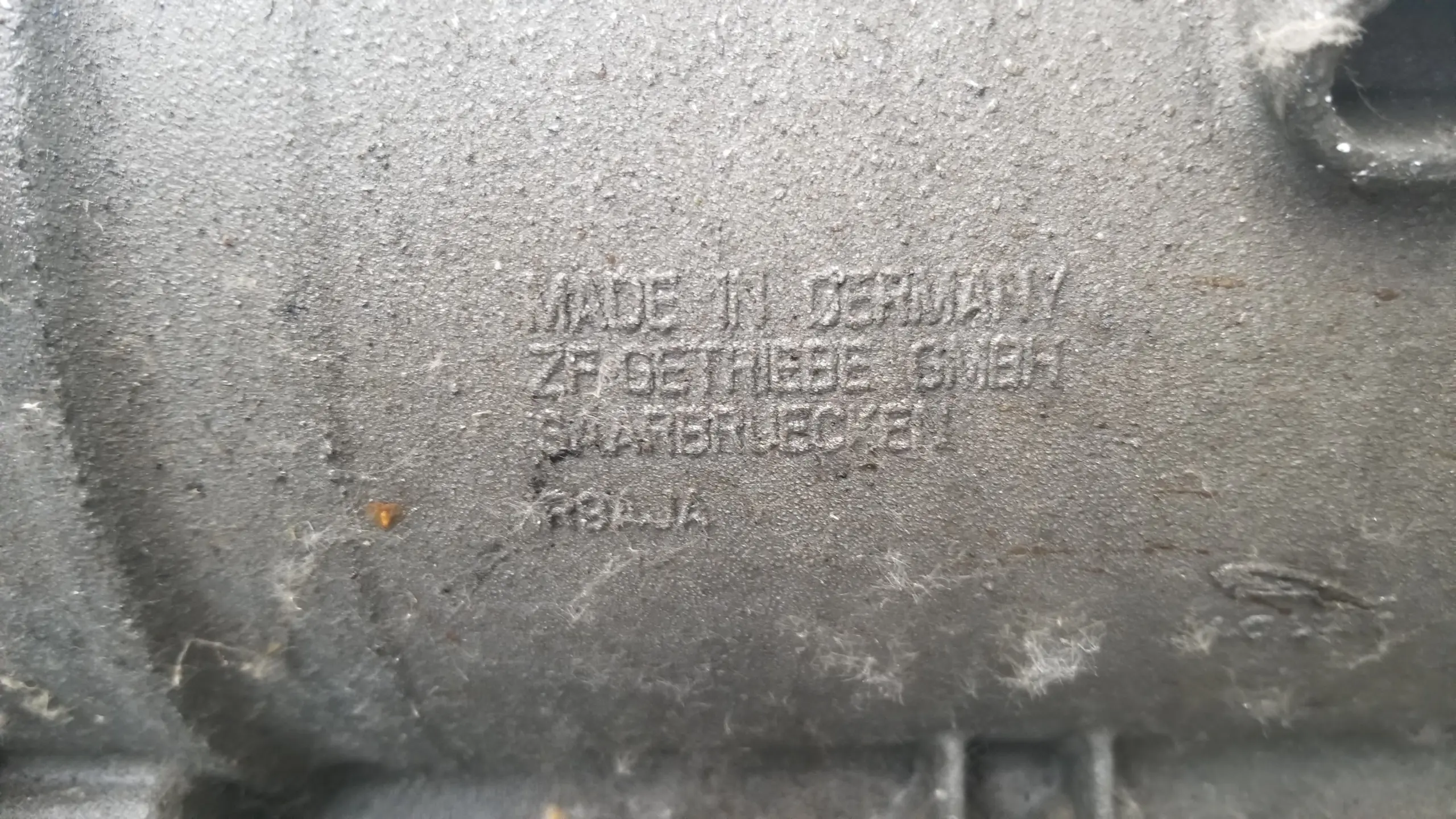 Bell housing of Jaguar XF X250 3.0 diesel gearbox