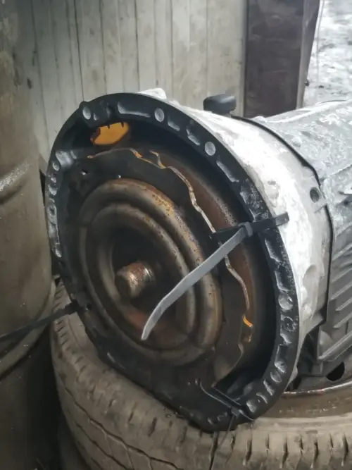 Mounting points on Mercedes CLS 250 CDI automatic gearbox