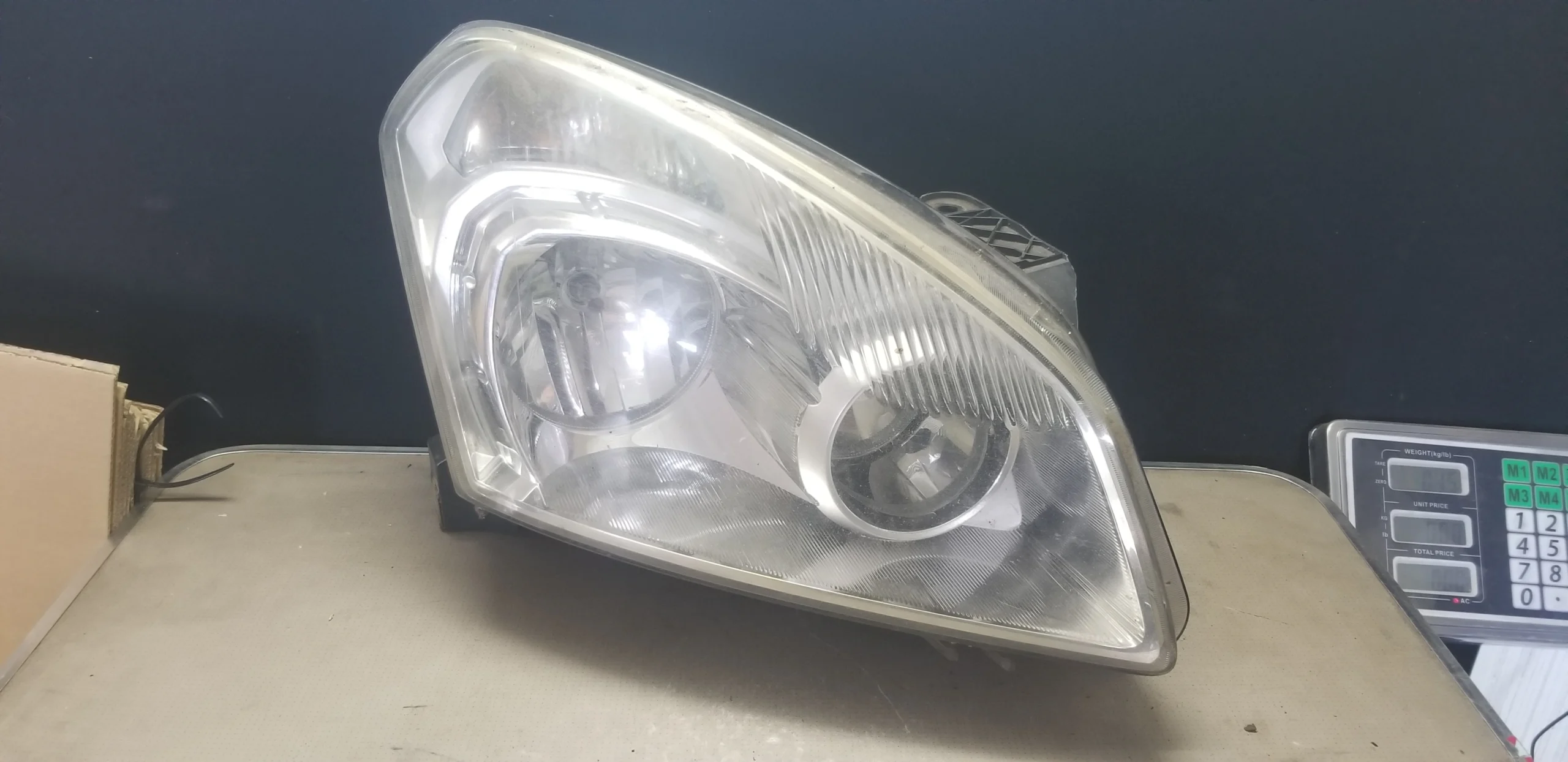 Nissan Qashqai J10 right headlight 26010JD00A