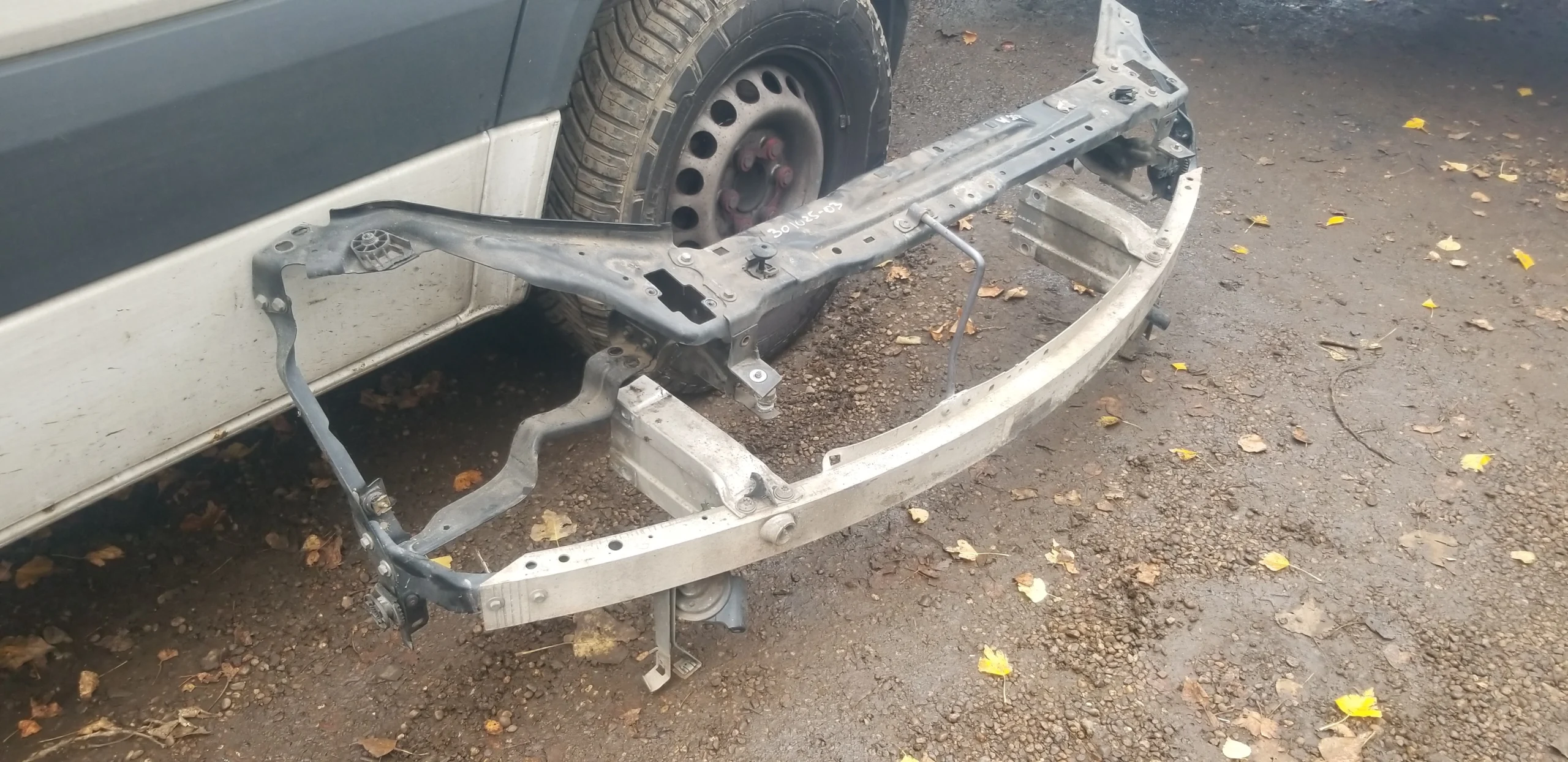 OEM Mercedes C-Class W204 radiator support and crash bar