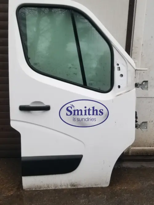 2019 Renault Master front door driver side white — outer view