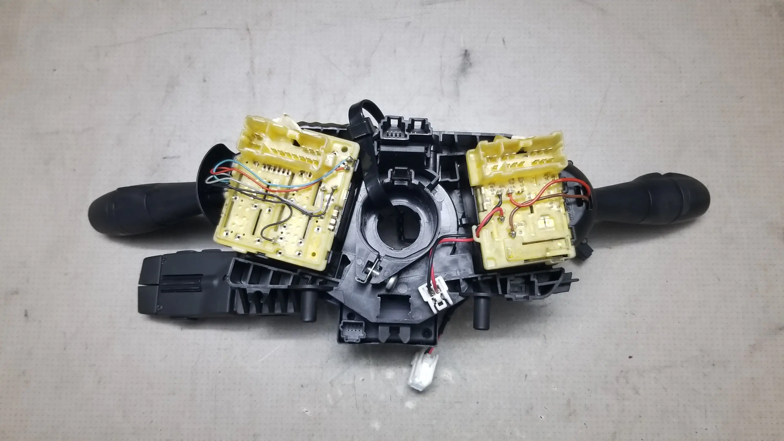 Indicator and wiper stalks for Renault Trafic MK3 1.6 DCI