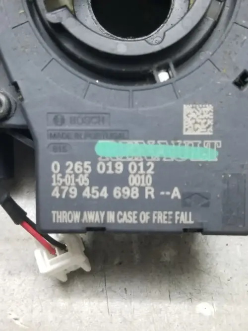 Close-up of clock spring squib ring from Renault Trafic 1.6 DCI