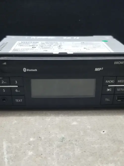 Renault Trafic 2015–2019 OEM stereo radio CD player head unit 93457540