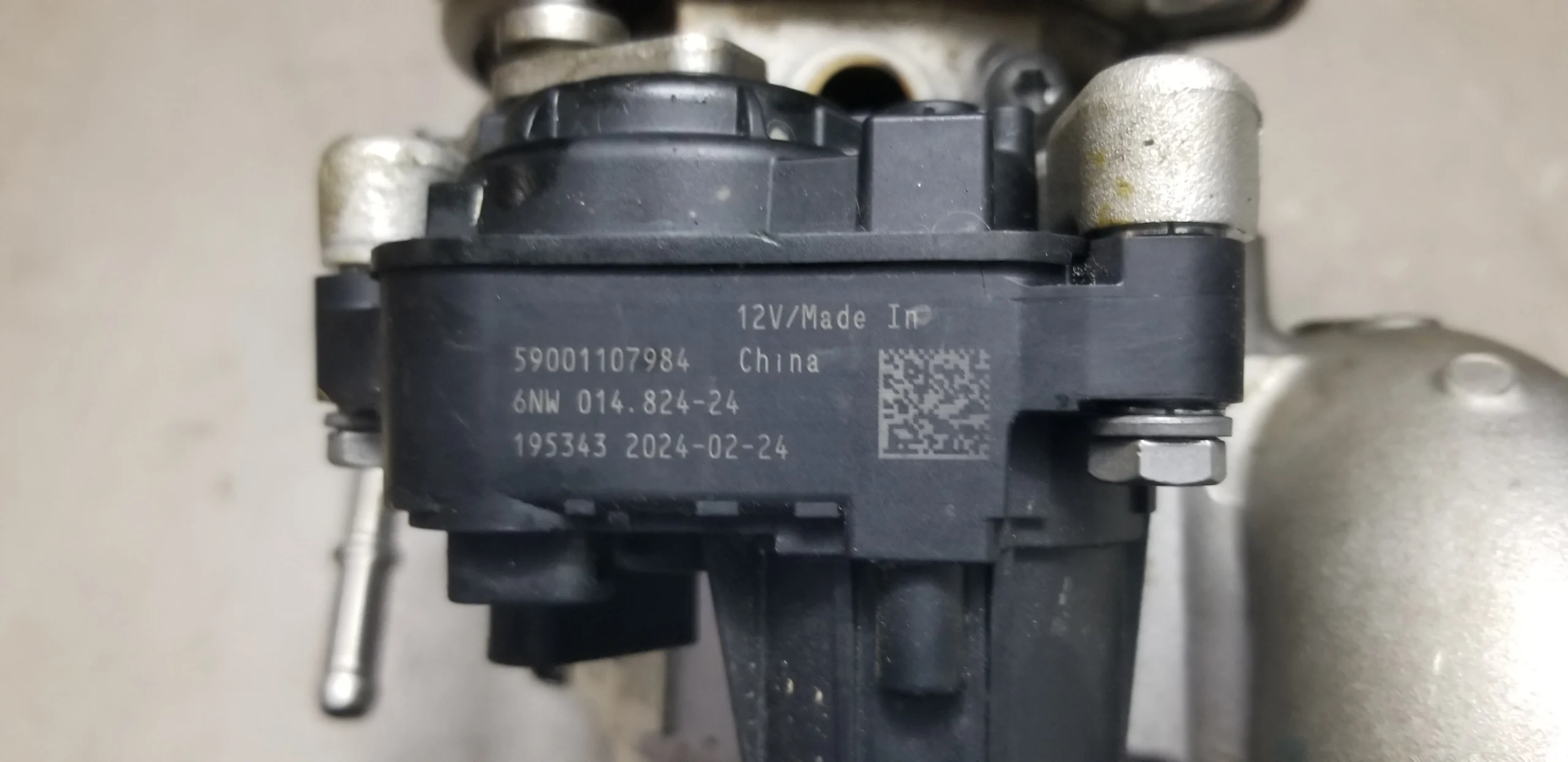 Volvo turbocharger 59001107984 genuine part