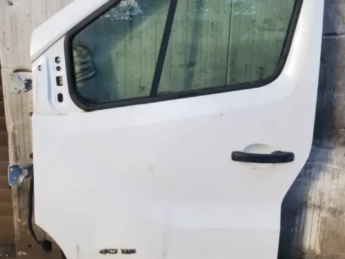 Left front door for Vauxhall Vivaro X82 passenger side