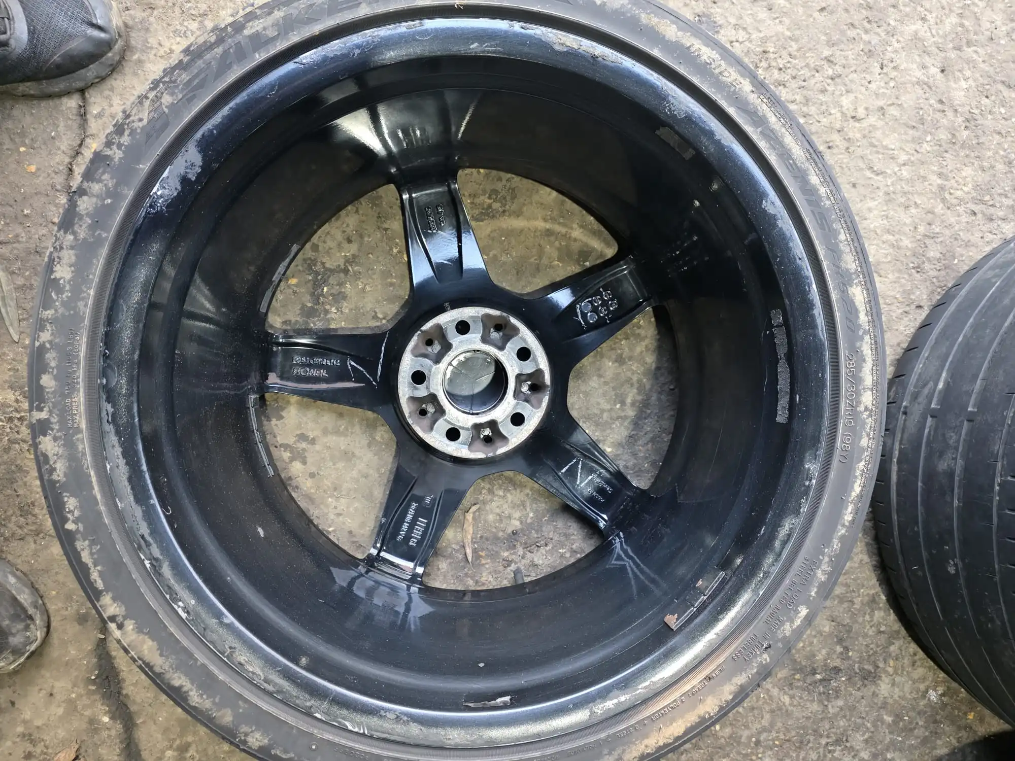 Bolt pattern and hub detail on Mercedes CLS W218 AMG wheel
