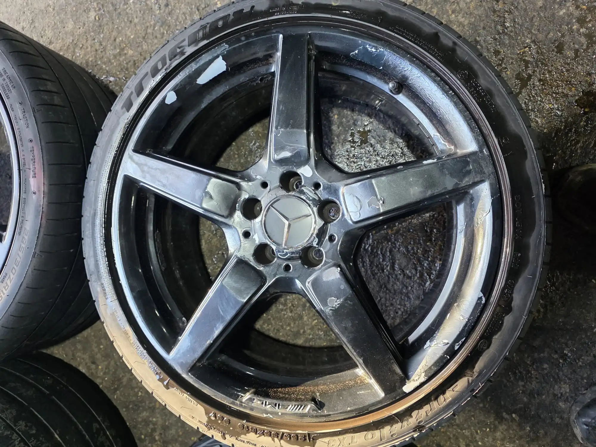 Close-up of Mercedes AMG 19-inch alloy wheel for CLS W218