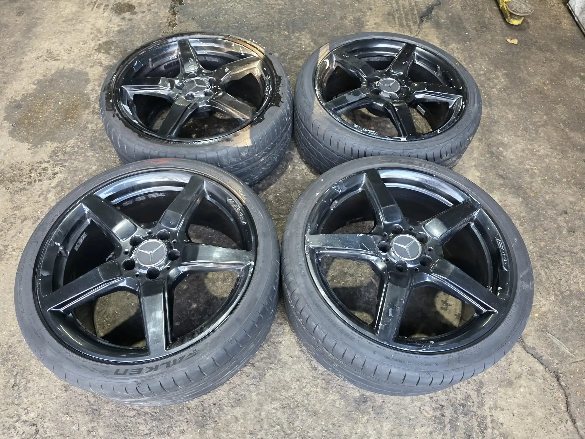 Mercedes CLS W218 AMG 19-inch alloy wheels and tyres full set