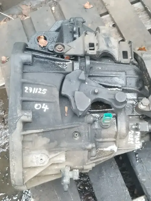Complete Renault Master Mk3 M9T 6-speed manual gearbox unit