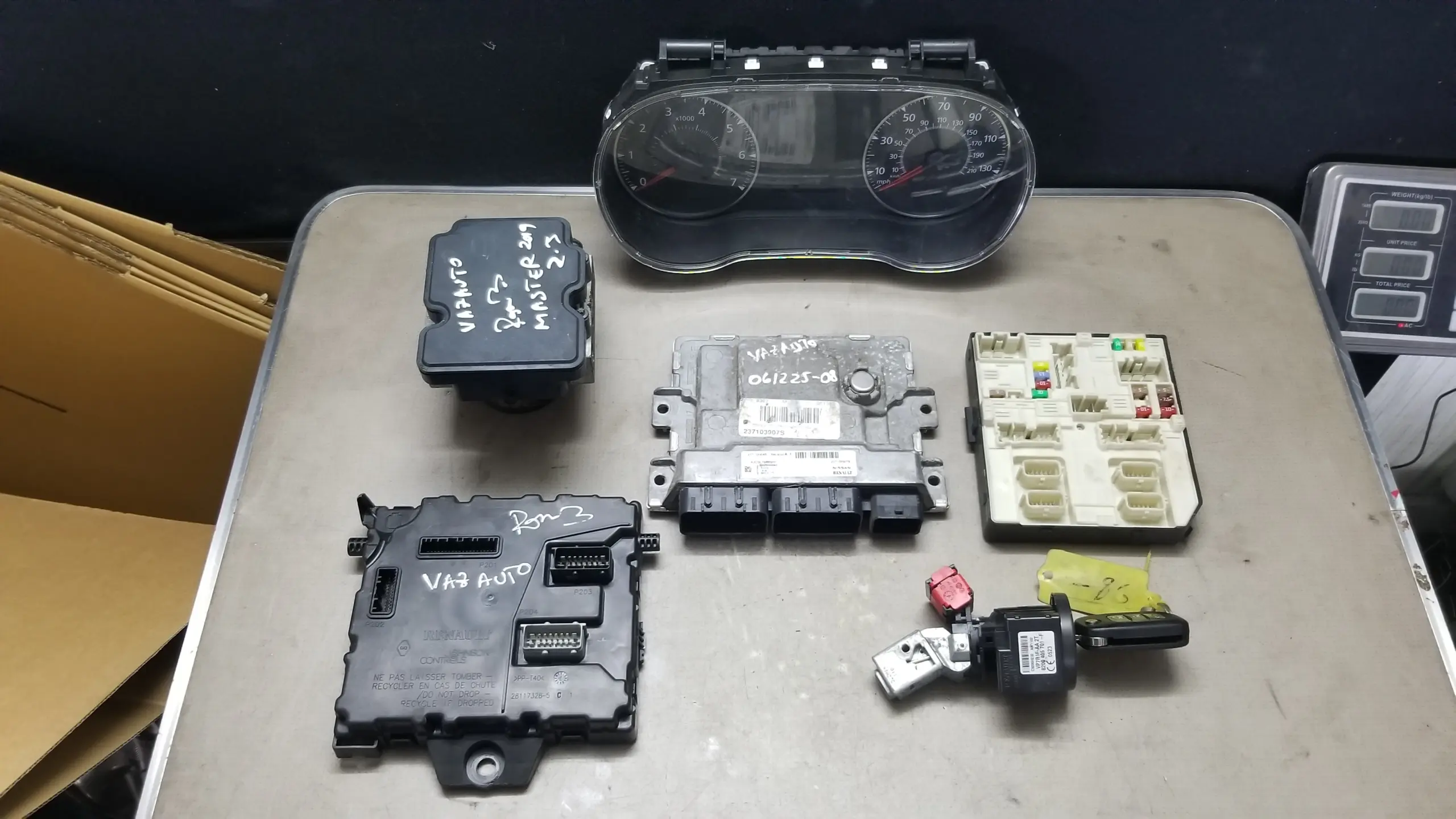 2019 Renault Master 2.3 DCI ECU kit 237103907S complete set