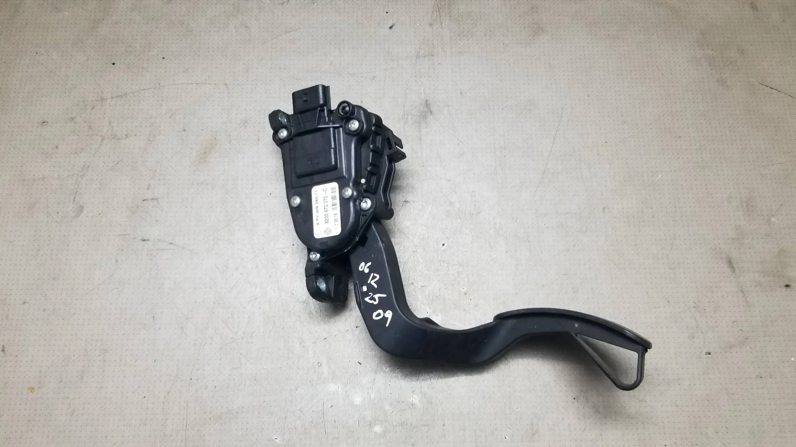 Renault Master Accelerator Pedal 8200672372 2016 - 2019 Vauxhall Movano Mk3 - Image 3