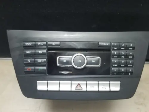 Mercedes C220 W204 sat nav radio CD DVD head unit A2049005908