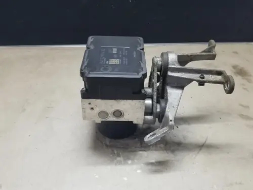 Mercedes C Class W204 ABS pump and module A1724312612