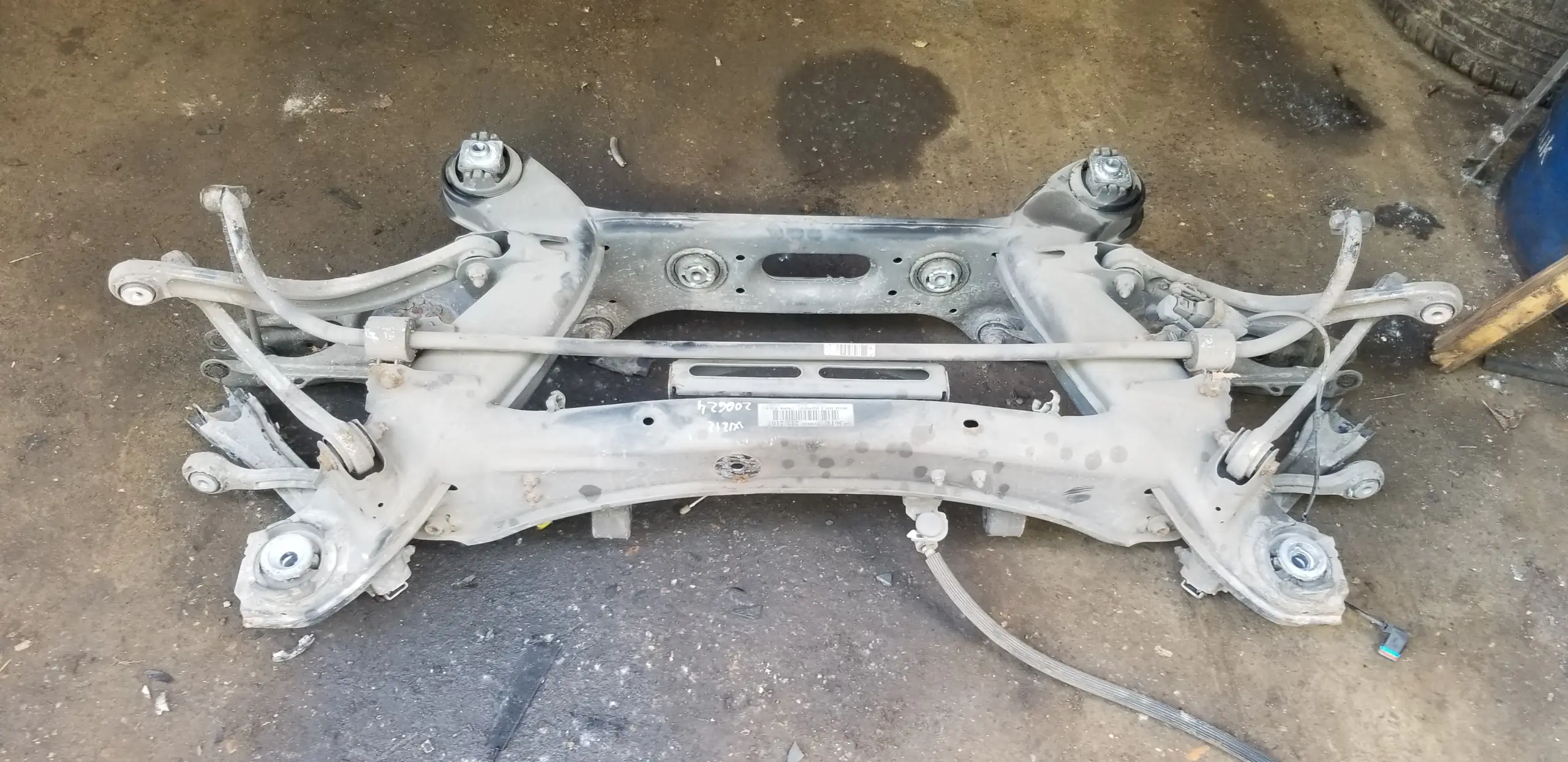 Mercedes W212 E300 Hybrid rear subframe axle 2123502107