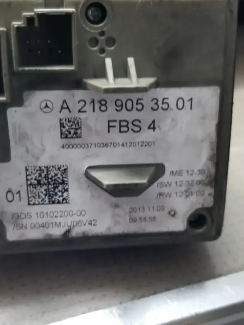 W212 E-Class hybrid inverter A6519008702 — OEM label close-up