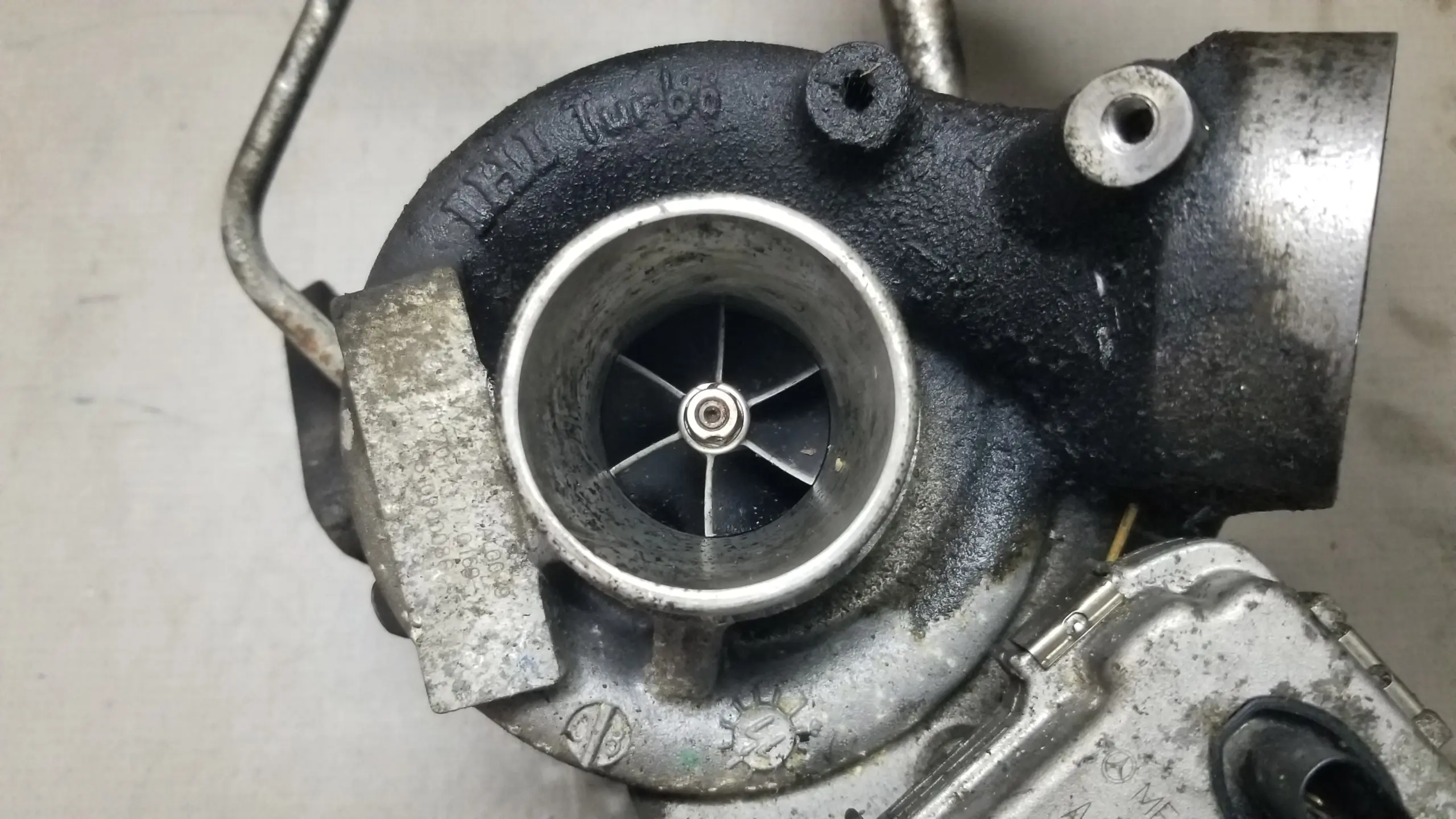 2010 Mercedes W204 diesel turbo unit