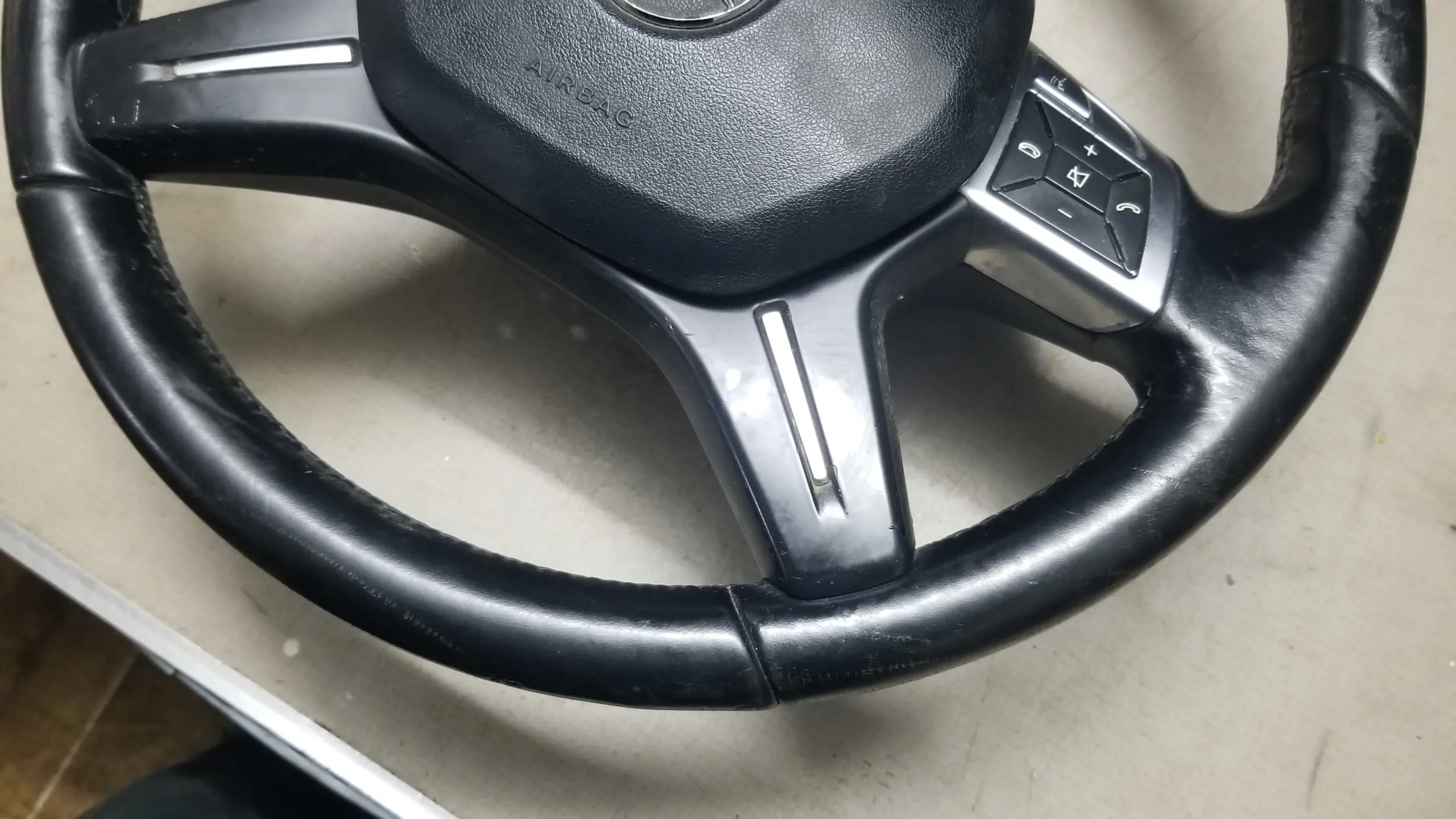 Genuine Mercedes C-Class W204 steering wheel 2011 model