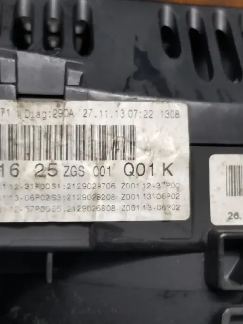 Used Mercedes E300 W212 hybrid converter cluster